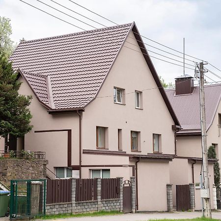 Groundfloor Apartment On The Green Hill Kaunas Eksteriør billede